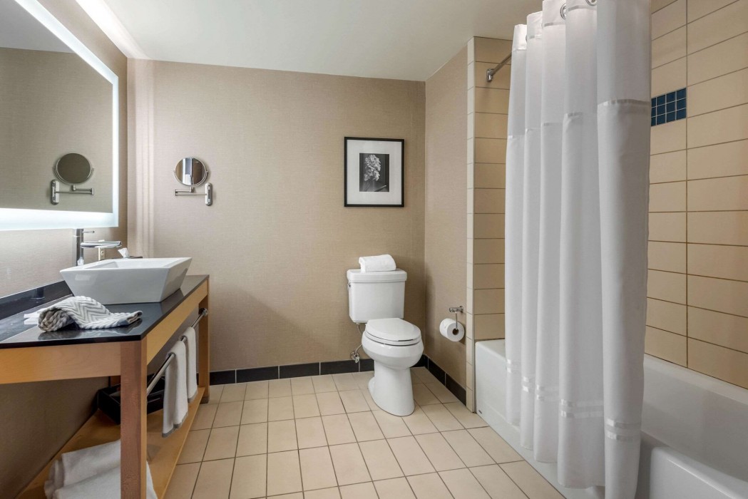 Cambria Hotel Akron - Canton Airport 13/41