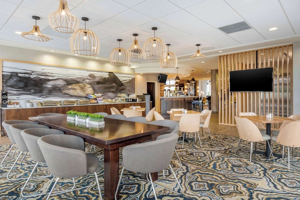 Cambria Hotel Akron - Canton Airport 27/41