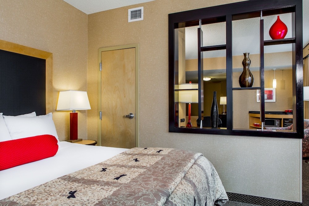 Cambria Hotel Akron - Canton Airport 12/41
