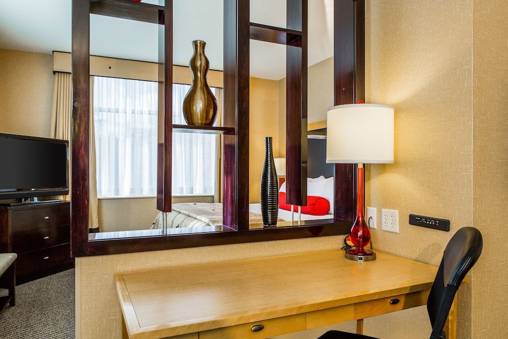 Cambria Hotel Akron - Canton Airport 24/41