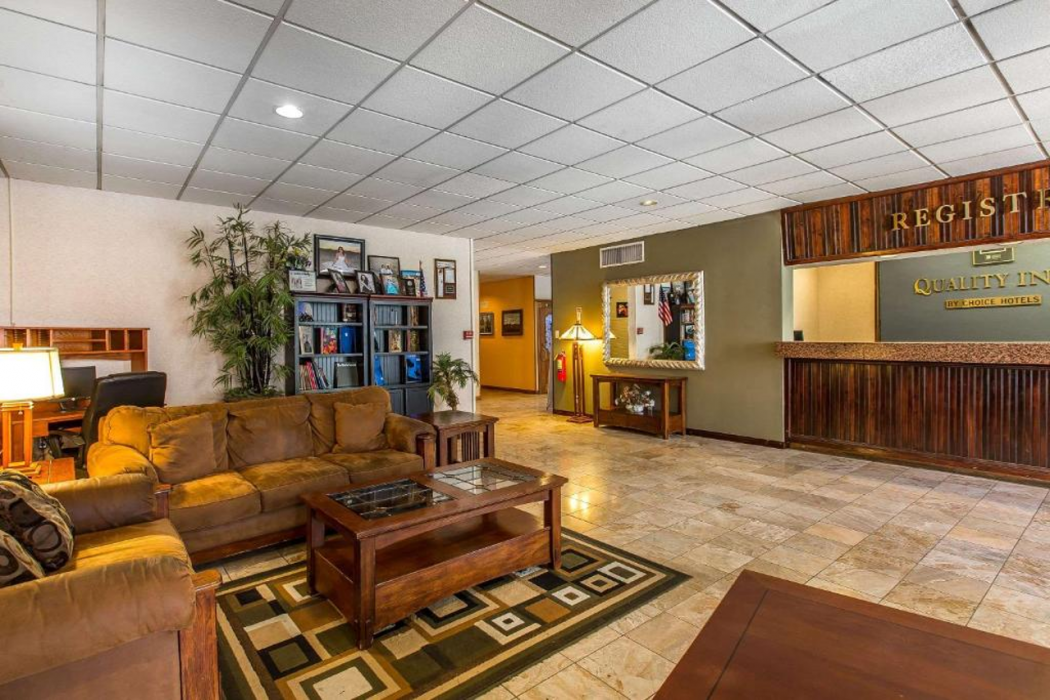 Quality Inn Barstow Route 66 3/28