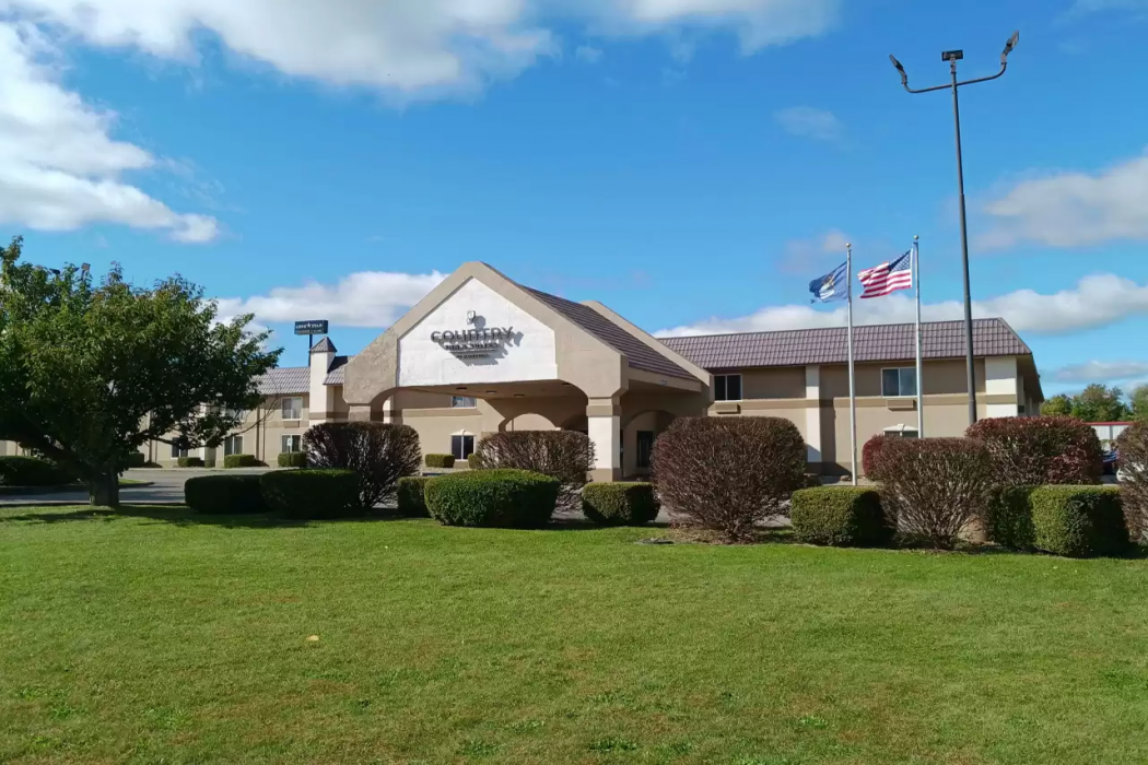 Country Inn & Suites by Radisson, Battle Creek, MI 1/15