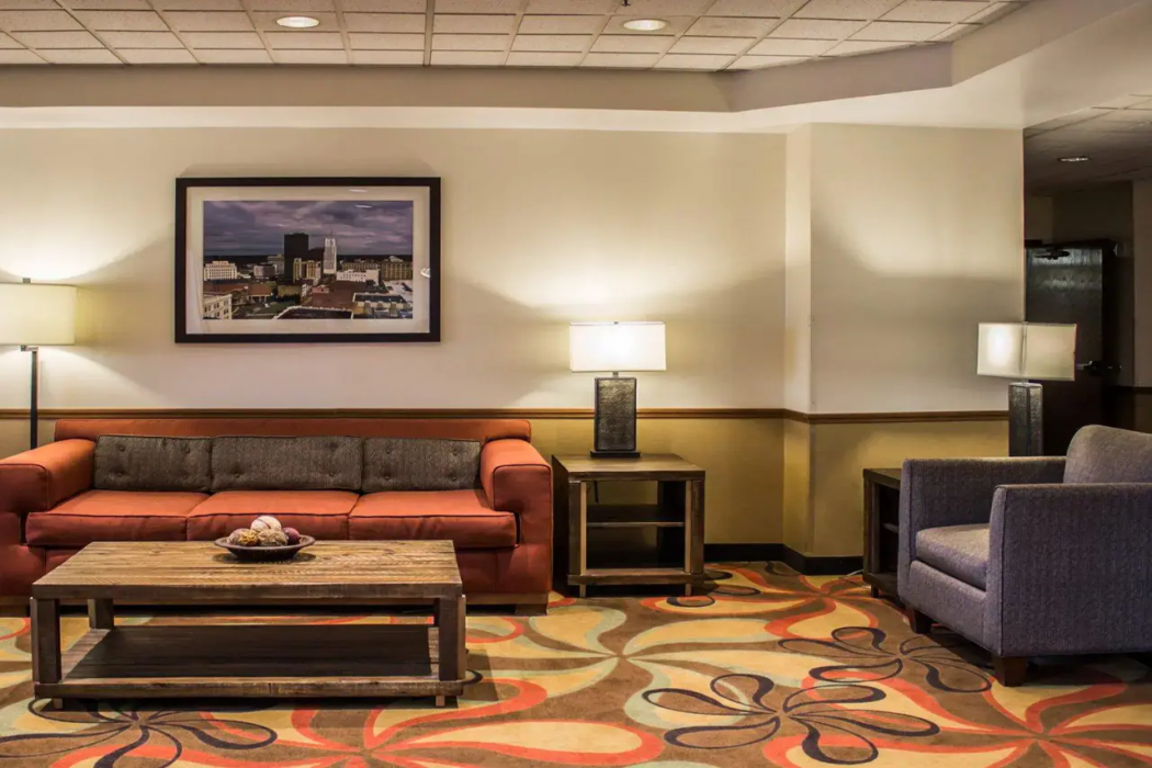 Quality Inn Akron South 7/15