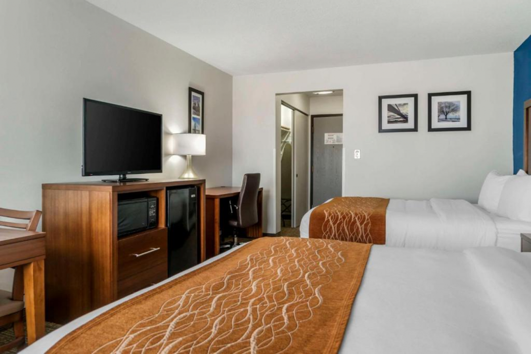 Comfort Inn East 3/20
