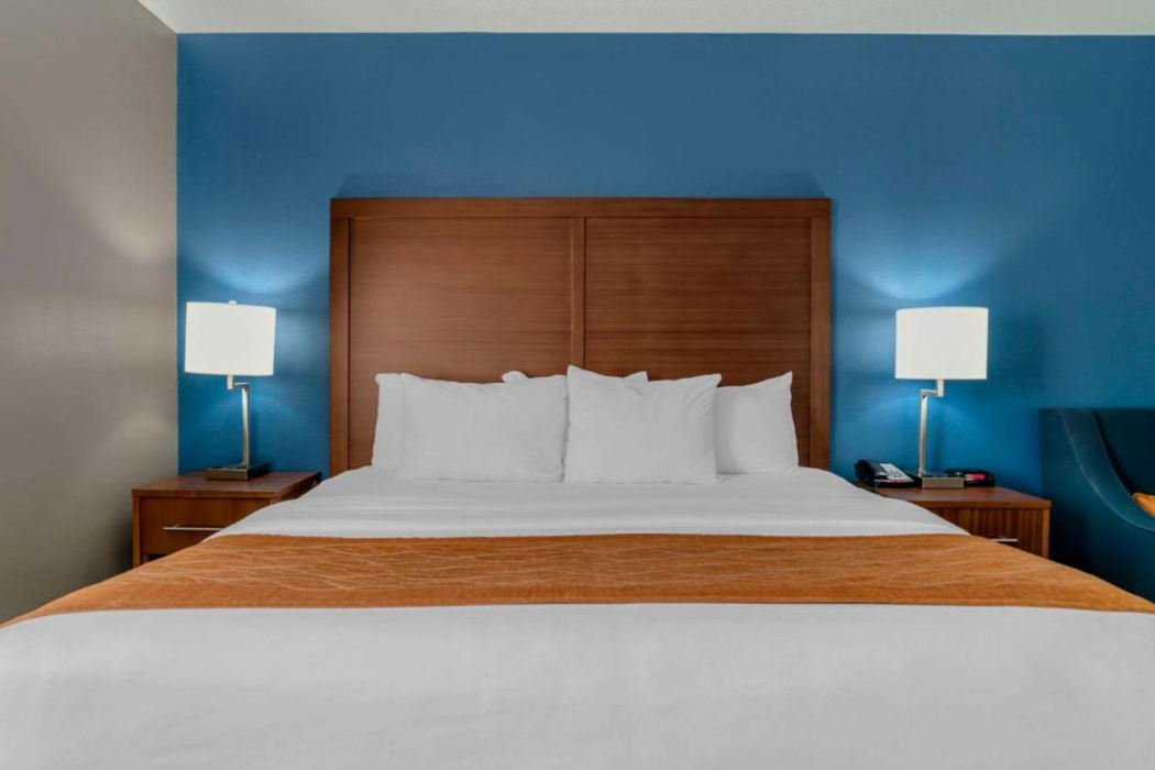 Comfort Inn East 8/20