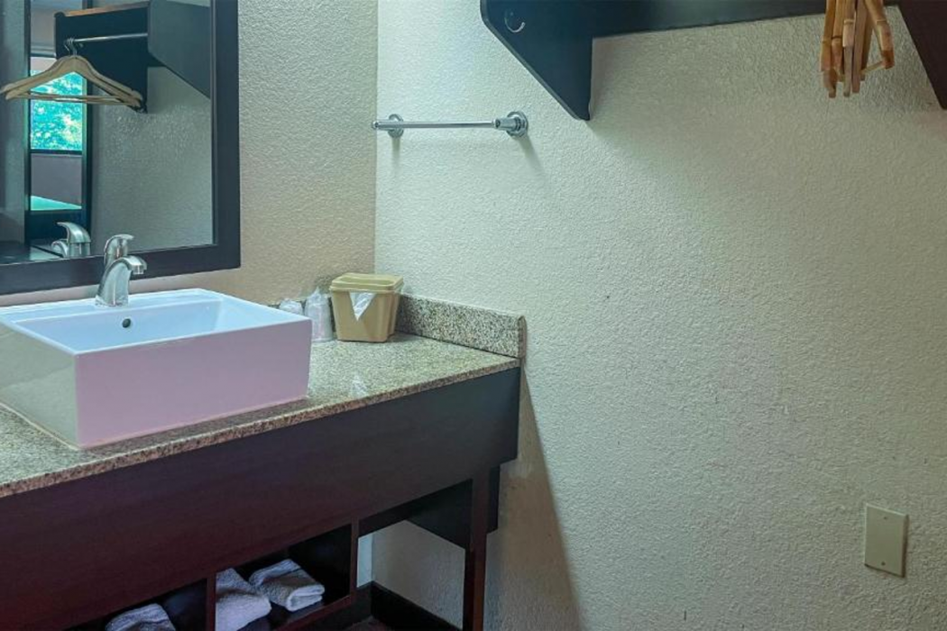 Motel 6 Atlanta Smyrna / Ballpark 17/60