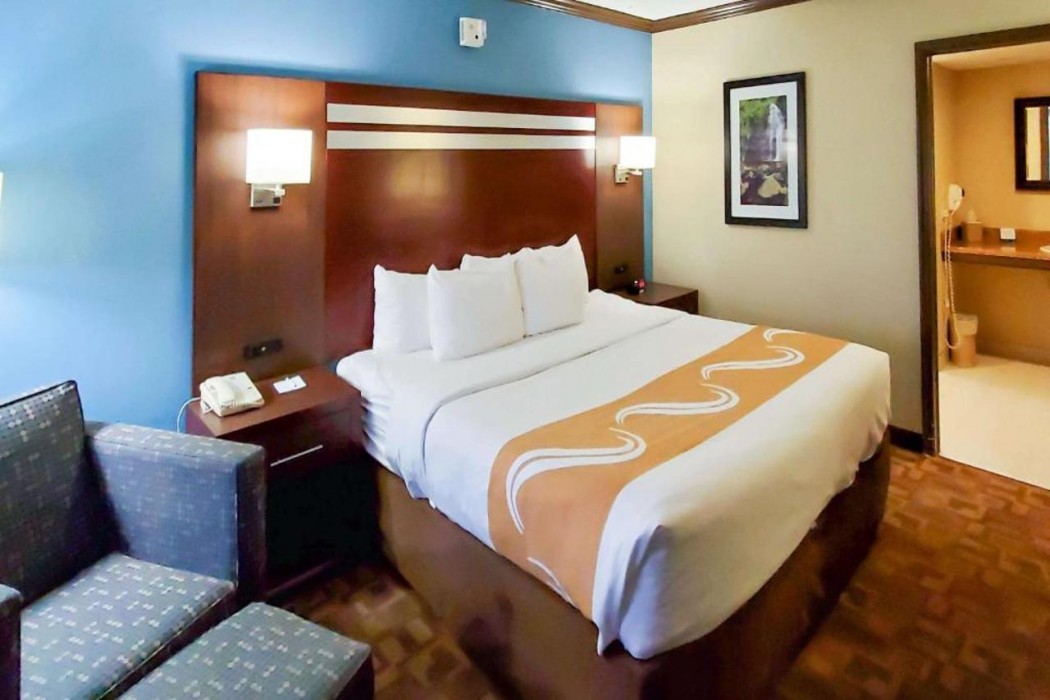 Quality Inn & Suites Quakertown-Allentown 9/18