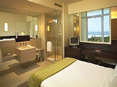 Suncoast Hotel And Towers 12/54