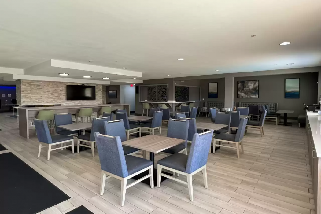 Comfort Suites Seabrook Kemah 7/11