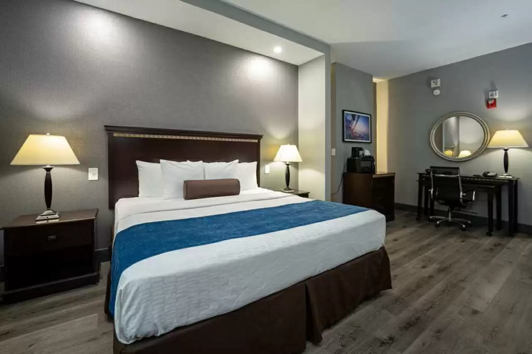 Comfort Suites Seabrook Kemah 5/11