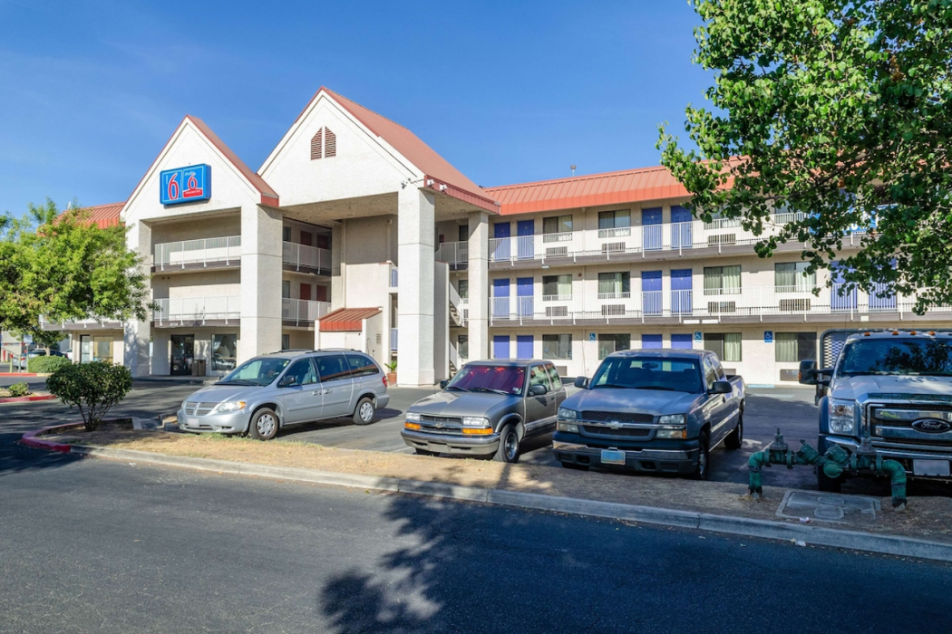 Motel6 Fresno, CA - Yosemite Hwy photo2