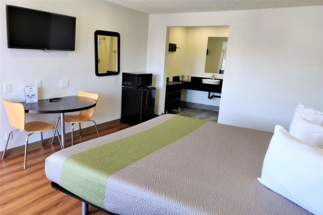 Motel6 Fresno, CA - Yosemite Hwy 13/38