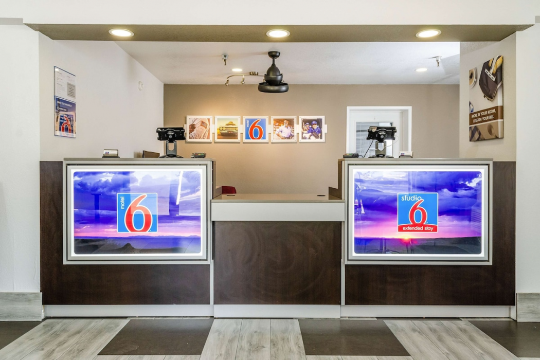 Motel6 Fresno, CA - Yosemite Hwy photo5