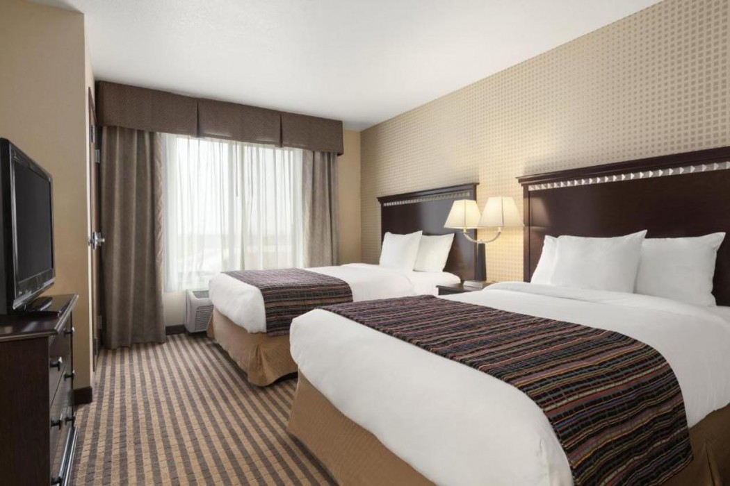 Country Inn & Suites By Radisson, Dixon, CA - UC Davis Area 5/24