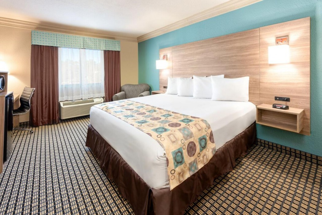 Red Lion Inn & Suites Houston IAH Airport 4/16