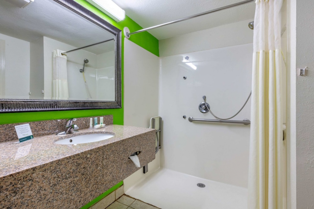 Quality Inn Auburn Campus Area I-85 15/32