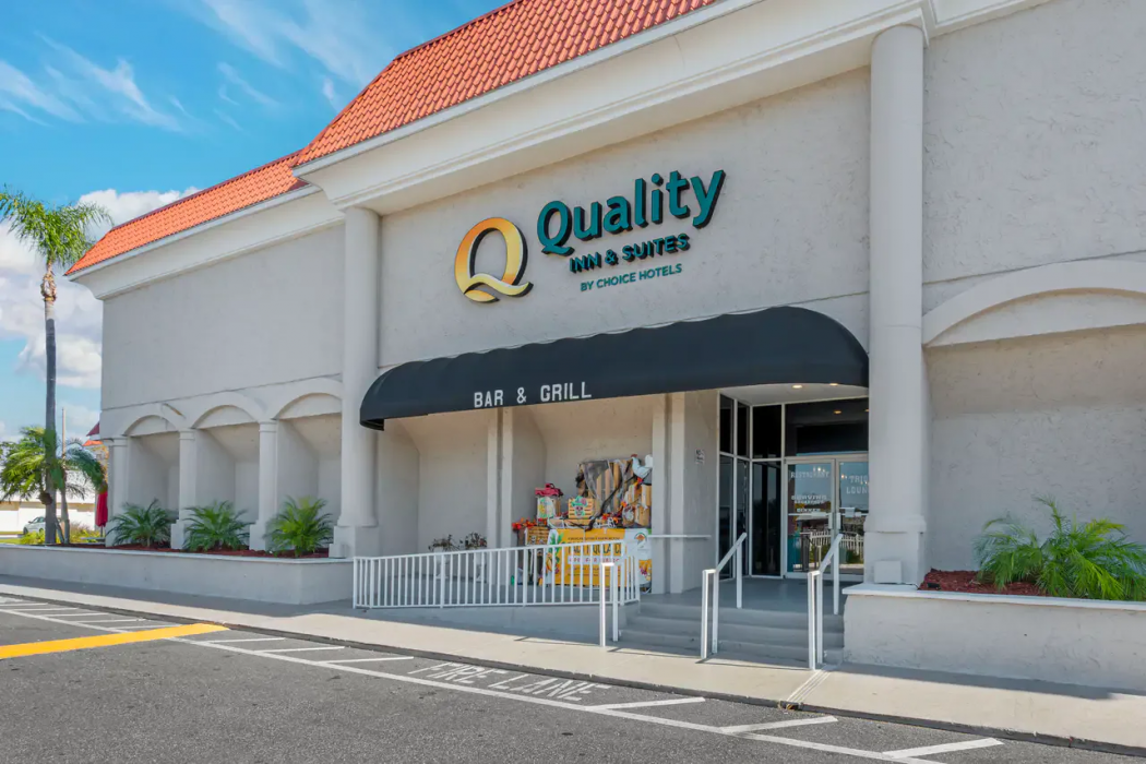 Quality Inn & Suites Conference Center 2/32