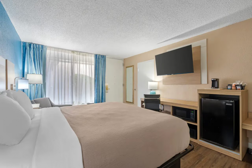 Quality Inn & Suites Conference Center 14/32