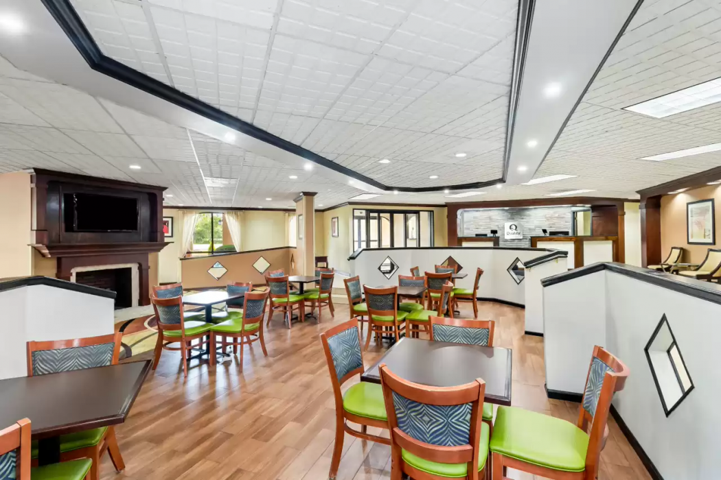 Quality Inn & Suites Florence Civic Center 20/35