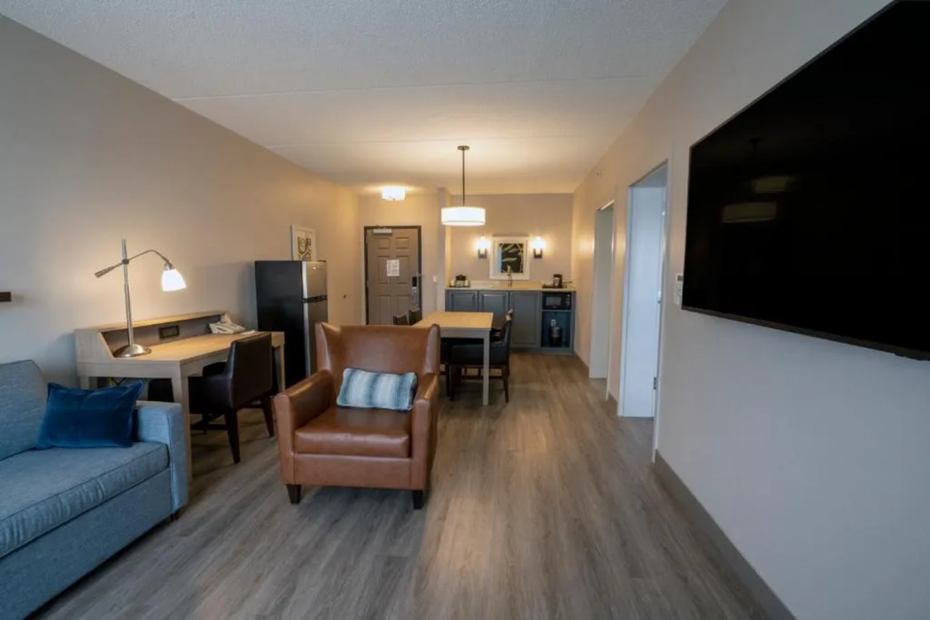Country Inn and Suites by Radisson State College (Penn State Area), PA 5/28
