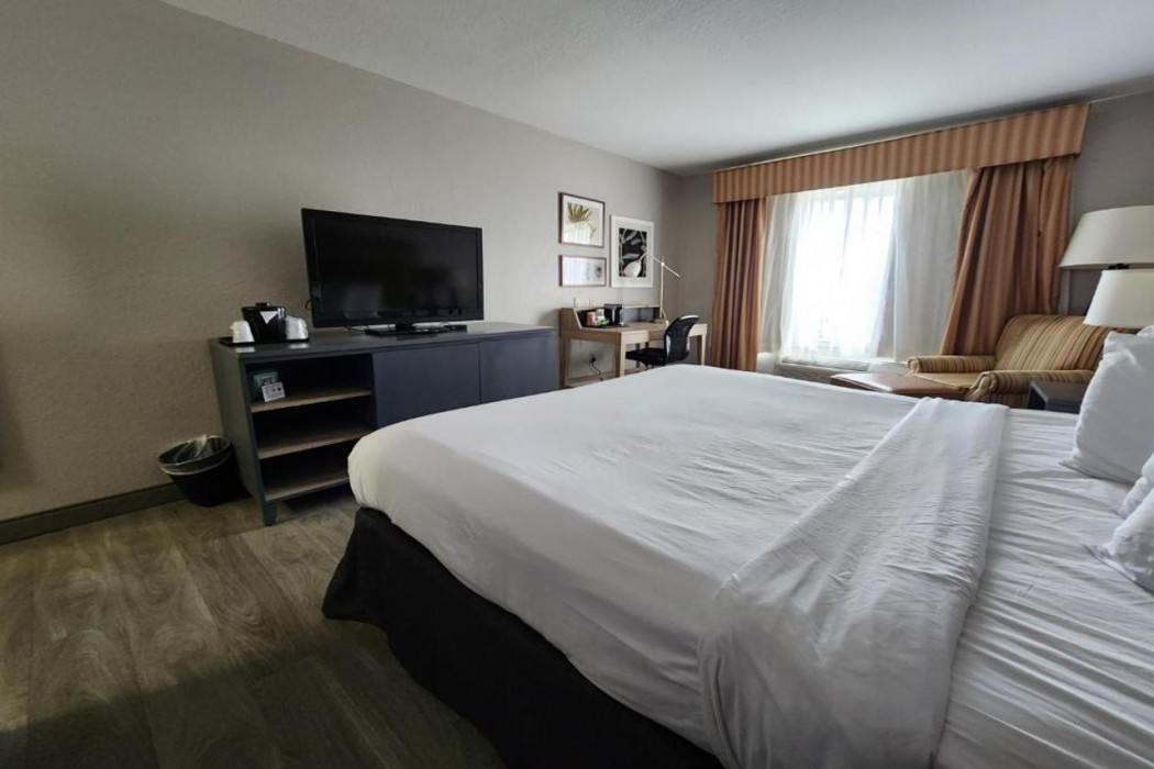 Country Inn & Suites by Radisson, Topeka West, KS 15/42