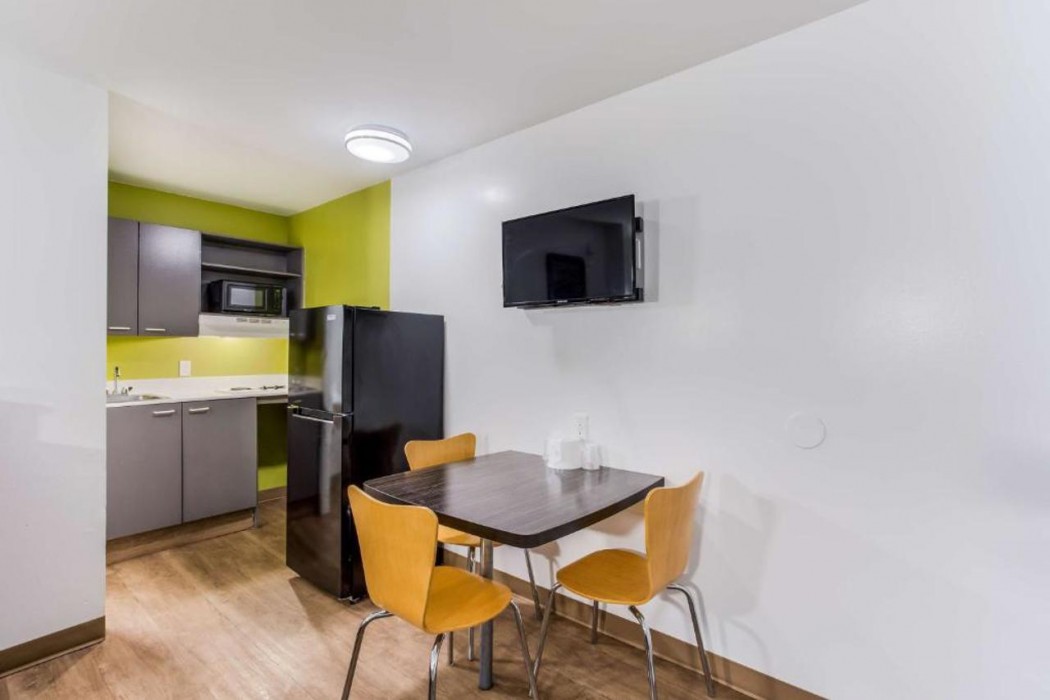 Studio 6 Extended Stay - Jacksonville, FL - South 15/46