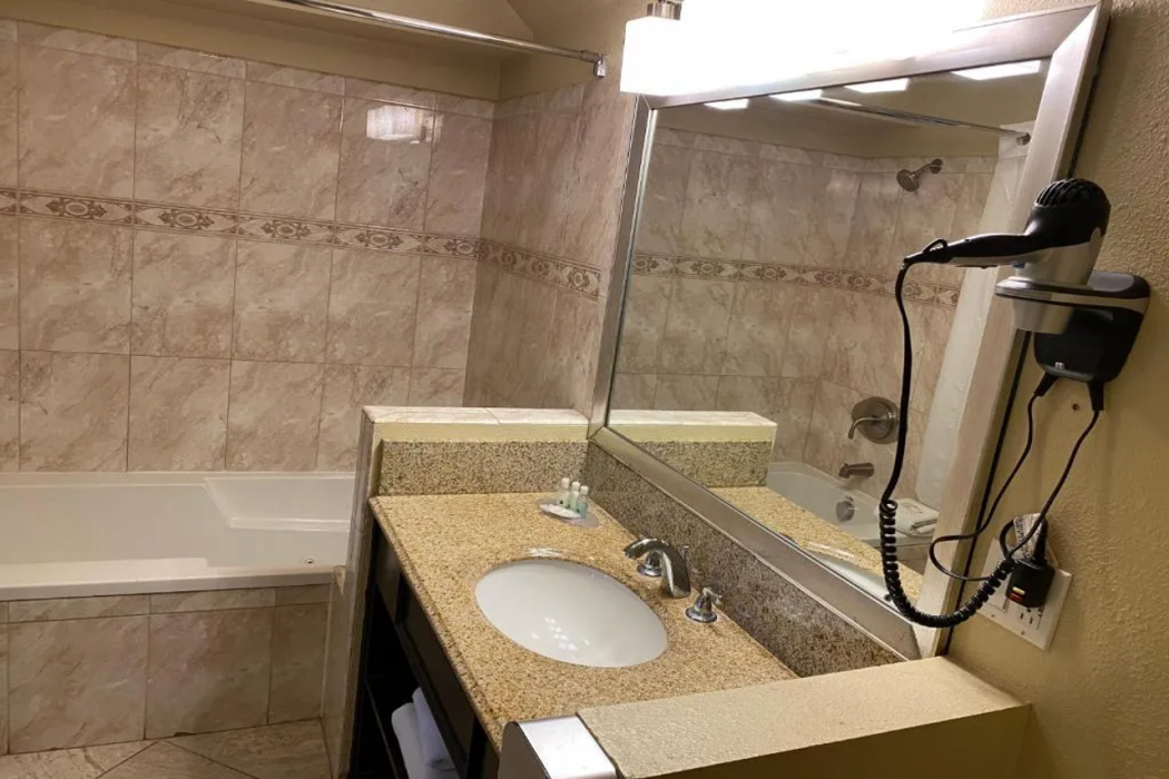 Quality Inn Downey 14/33