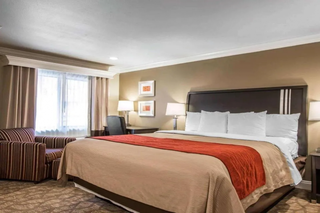 Quality Inn Downey 11/33