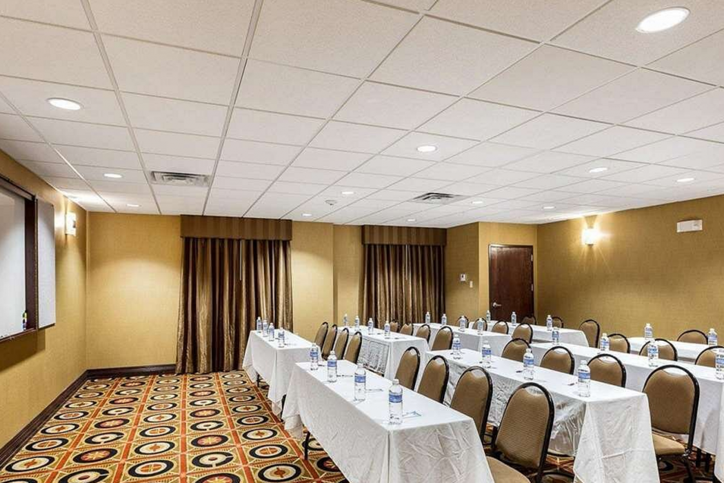 Comfort Suites Plano - Dallas North 6/24