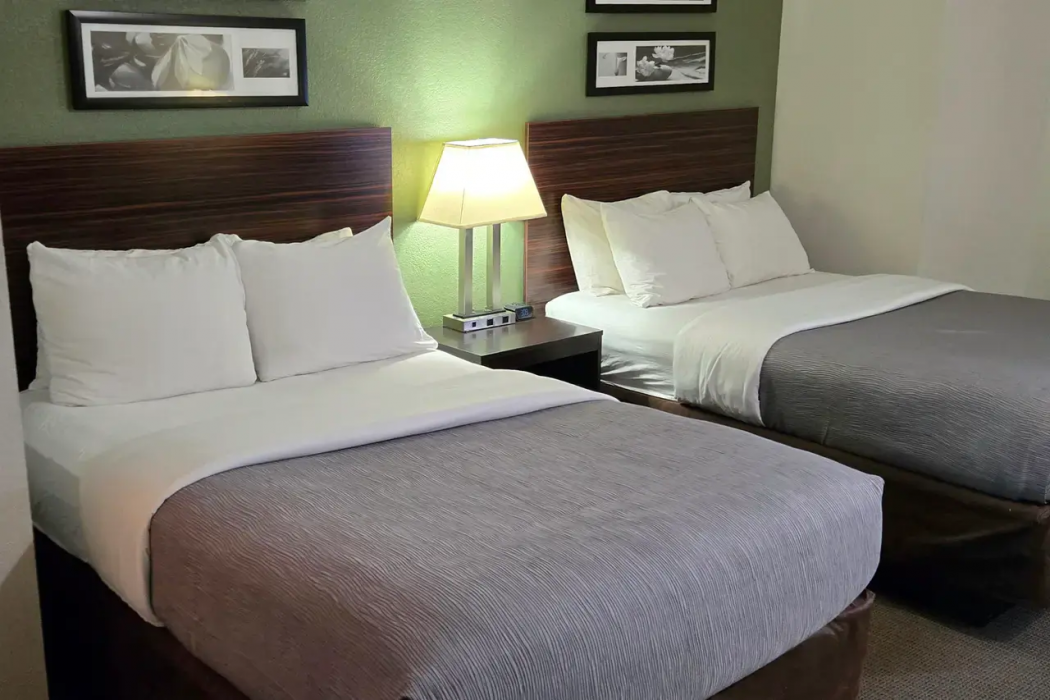 Quality Inn Kansas City International Airport 10/27