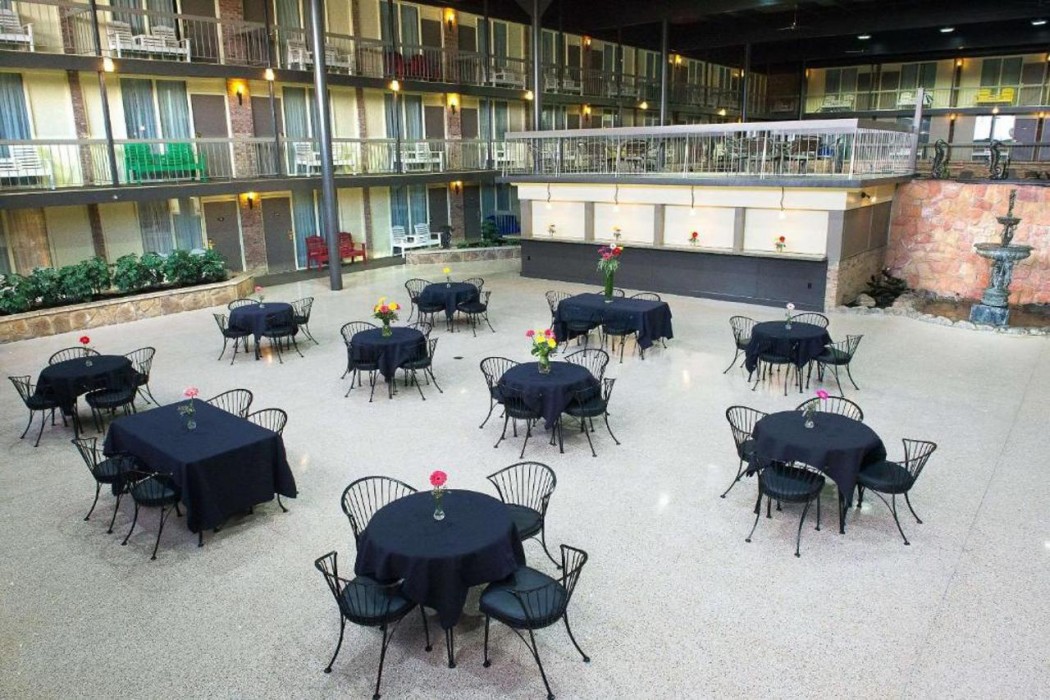 Park Inn by Radisson Sharon, PA 23/51