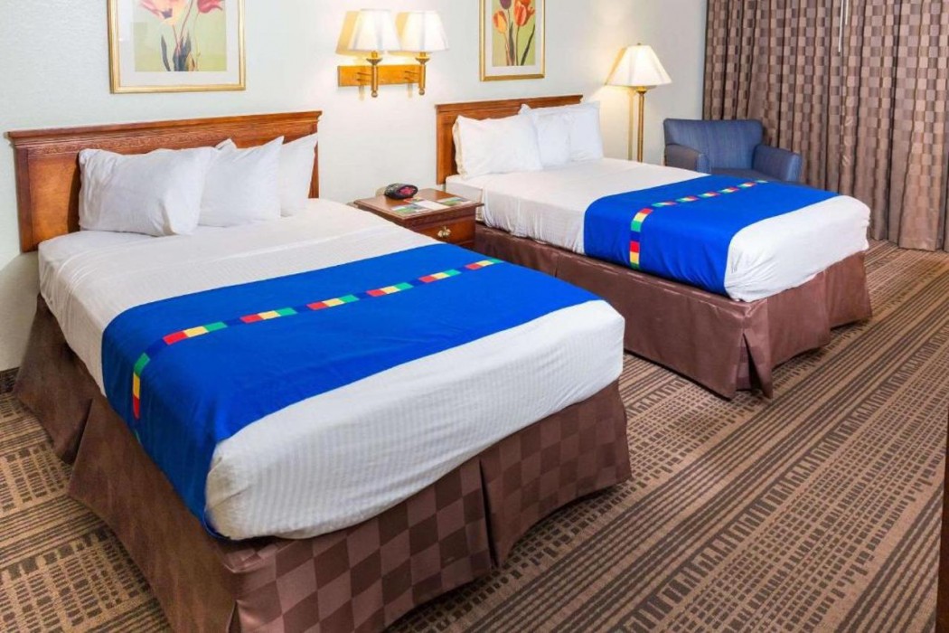Park Inn by Radisson Sharon, PA 14/51