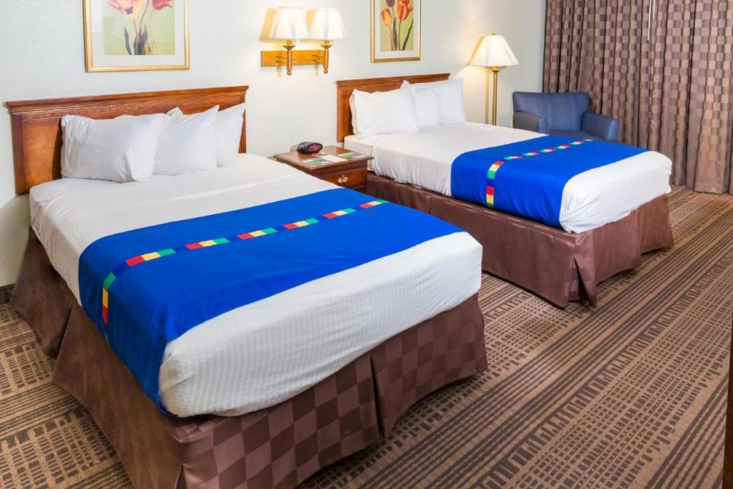 Park Inn by Radisson Sharon, PA 13/51