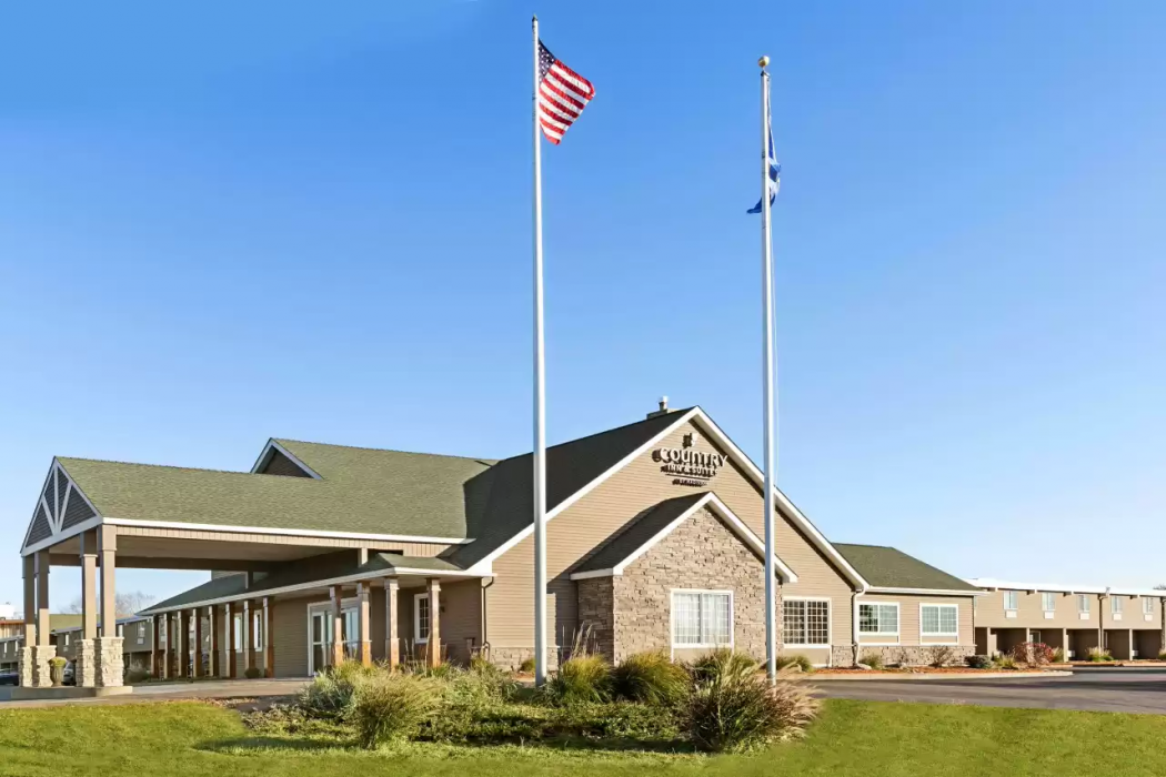Country Inn and Suites By Radisson Woodbury MN 1/30