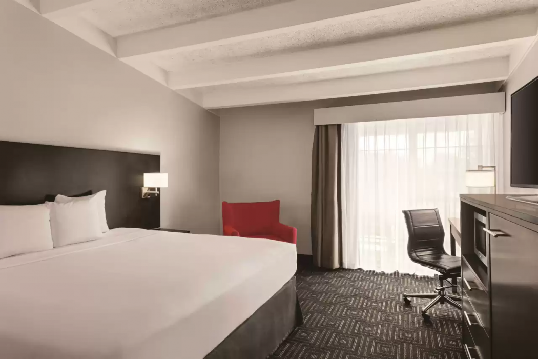 Country Inn and Suites By Radisson Woodbury MN 5/30