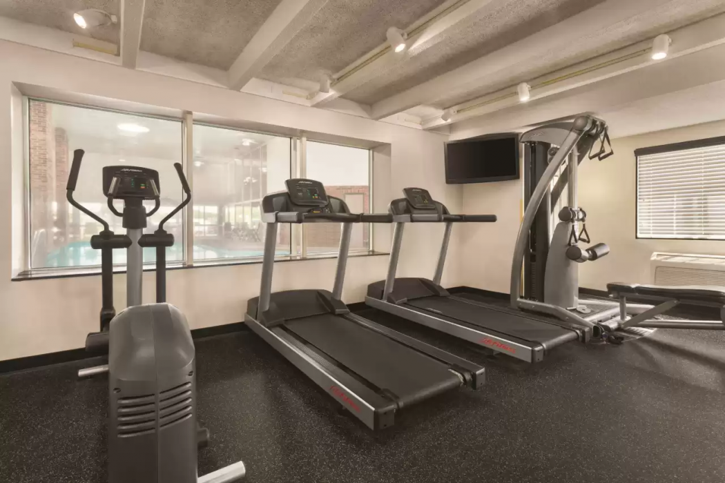 Country Inn and Suites By Radisson Woodbury MN 15/30