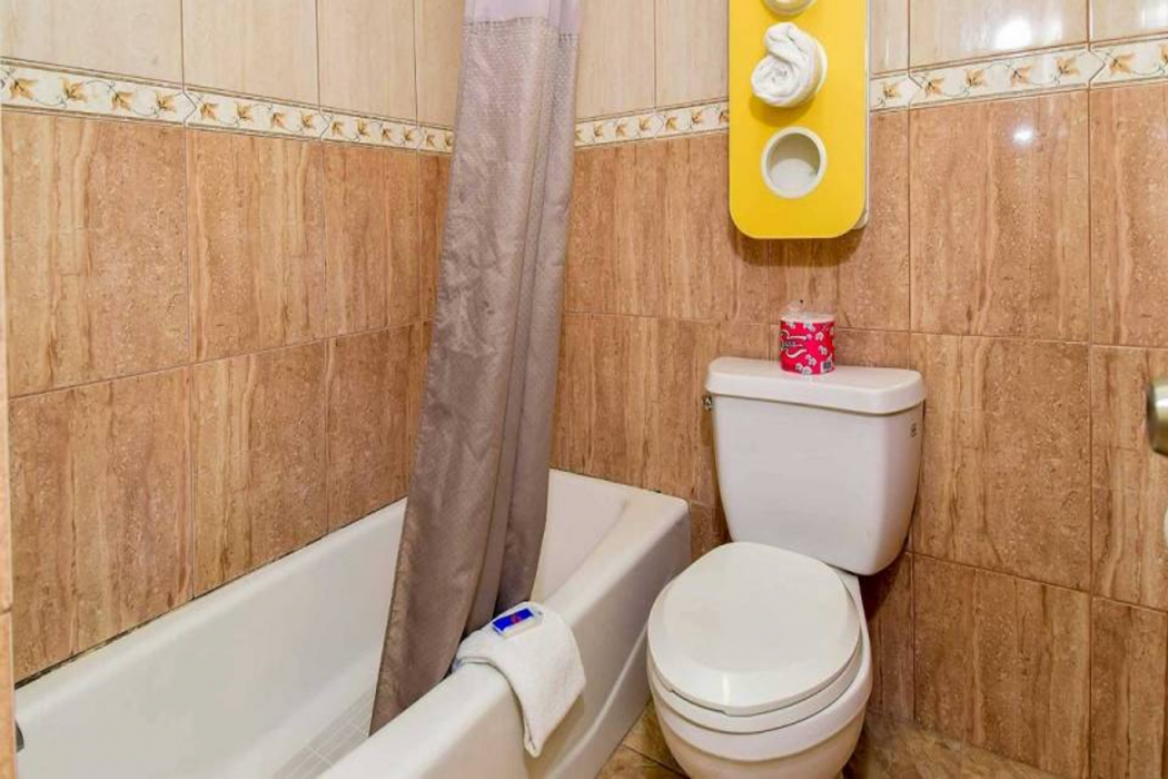 Motel6 Garden Grove, CA 11/40