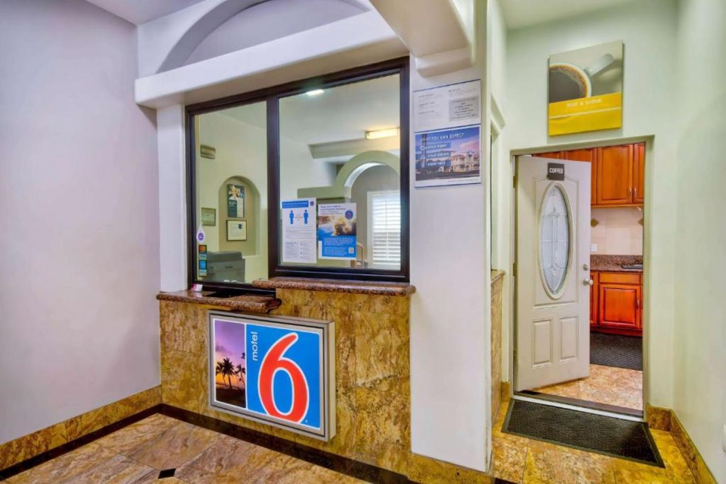 Lobby at Motel6 Inglewood, CA, INGLEWOOD - CA