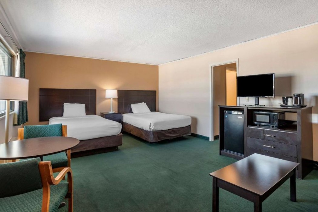 Rodeway Inn & Suites Rehoboth Beach 8/19
