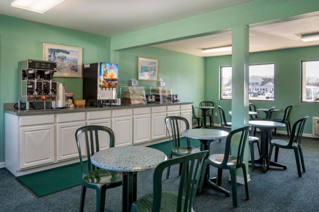 Rodeway Inn & Suites Rehoboth Beach 15/19