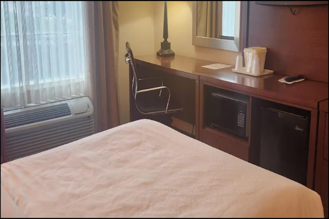 Best Western Chocolate Inn at the Park 10/23