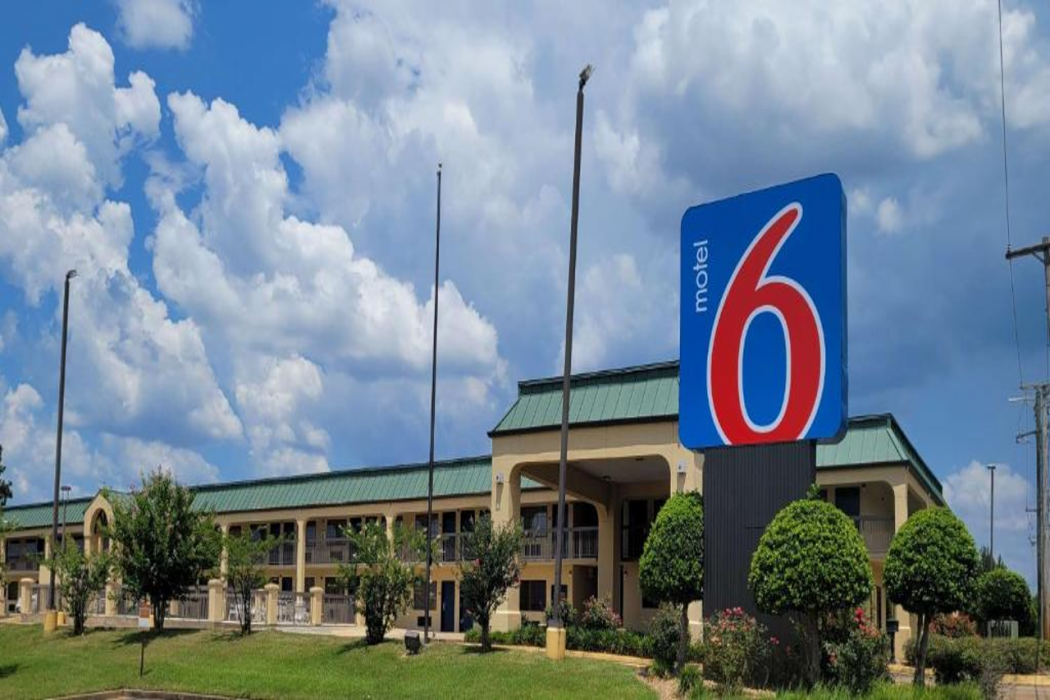 Motel6 Jackson, MS - Southwest image