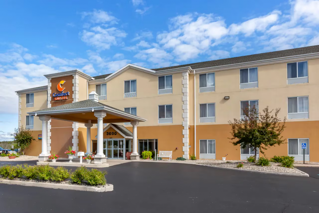 Comfort Suites Escanaba West 1/34