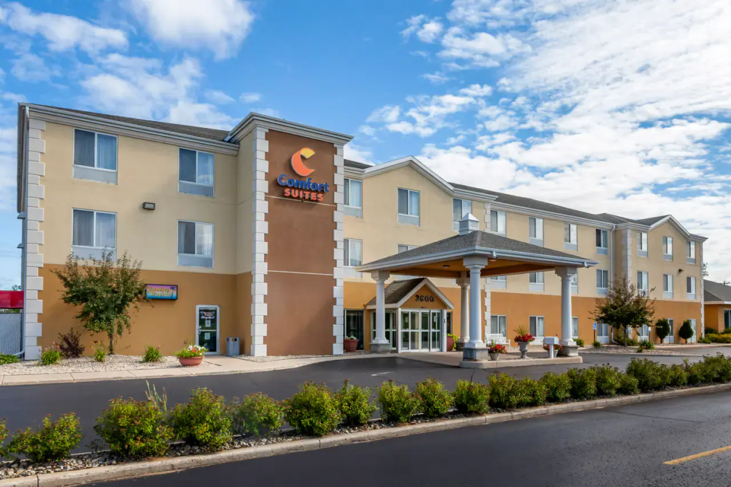 Comfort Suites Escanaba West 2/34