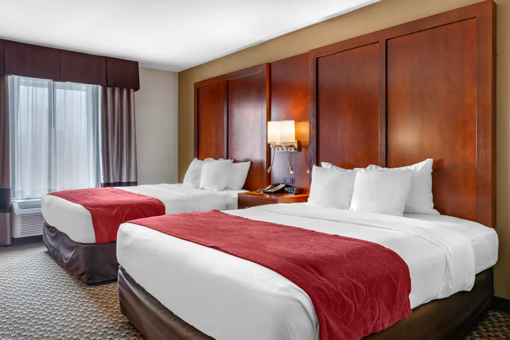 Comfort Suites Escanaba West 11/34