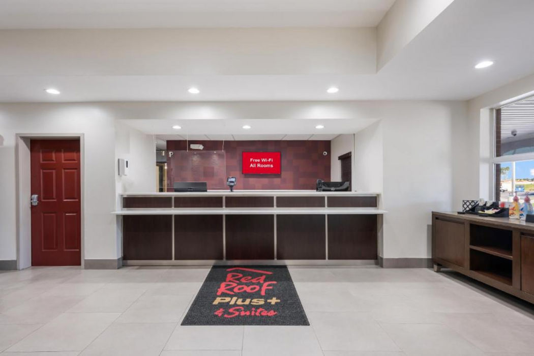Red Roof Inn PLUS & Suites Birmingham - Bessemer 8/29
