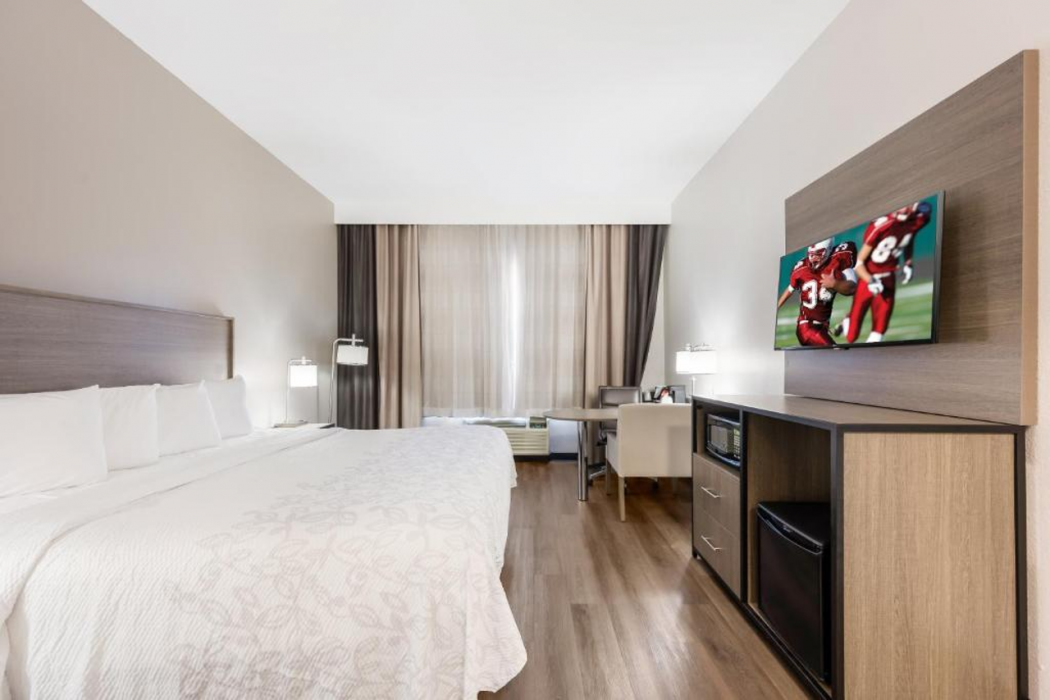 Red Roof Inn PLUS & Suites Birmingham - Bessemer 21/29
