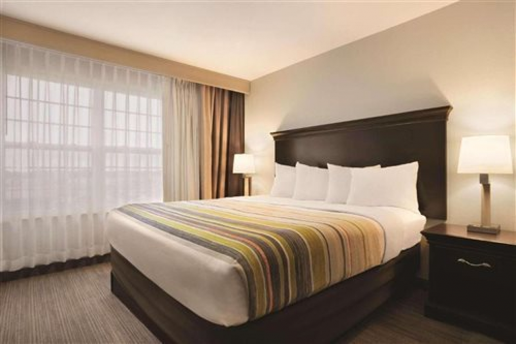 Country Inn & Suites By Radisson, Bowling Green, KY 5/12
