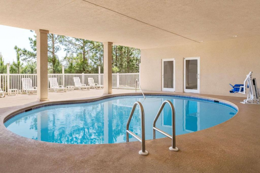 Country Inn & Suites by Radisson, Panama City, FL 12/20