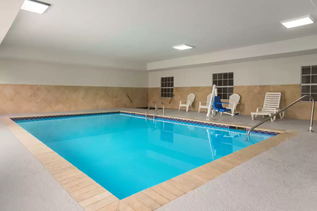 Country Inn & Suites by Radisson, Jackson-Airport, MS 10/16